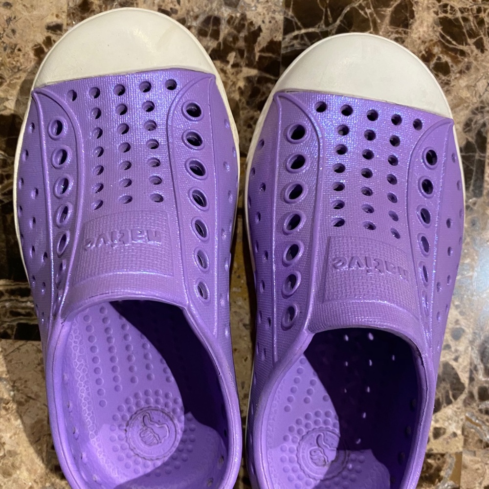 Native toddler size 8